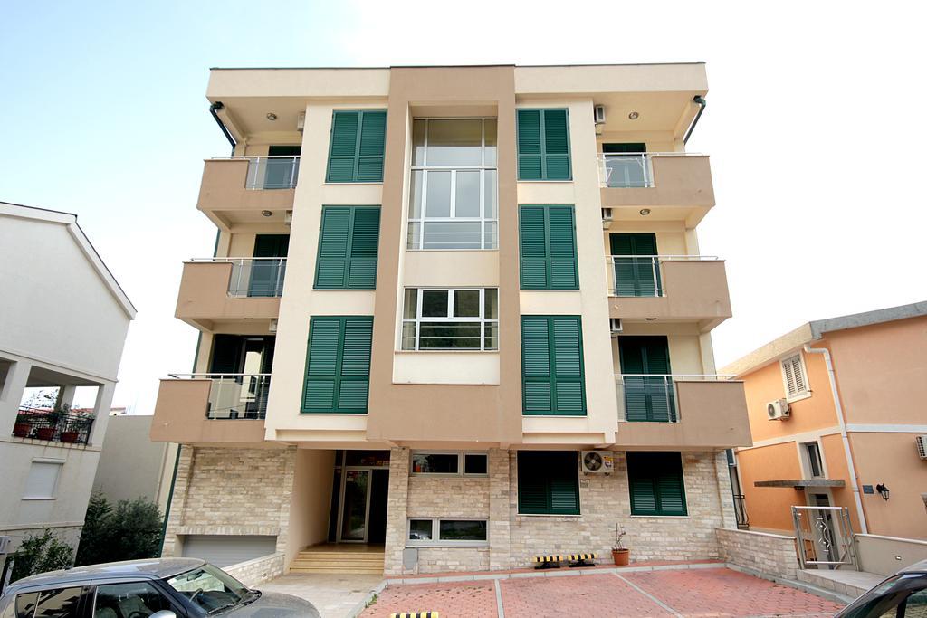 Apartments Draskovic Mirista Petrovac المظهر الخارجي الصورة